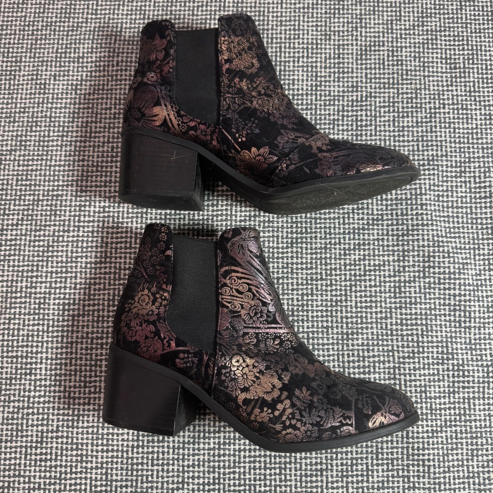 Womens Black Floral Brocade Metallic Chelsea Ankle Boots Block Heel 9